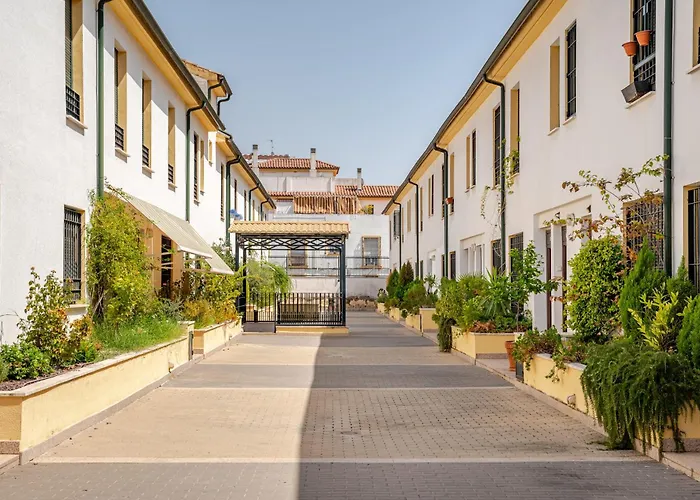 La Almunia De Cordoba, Centro Historico *